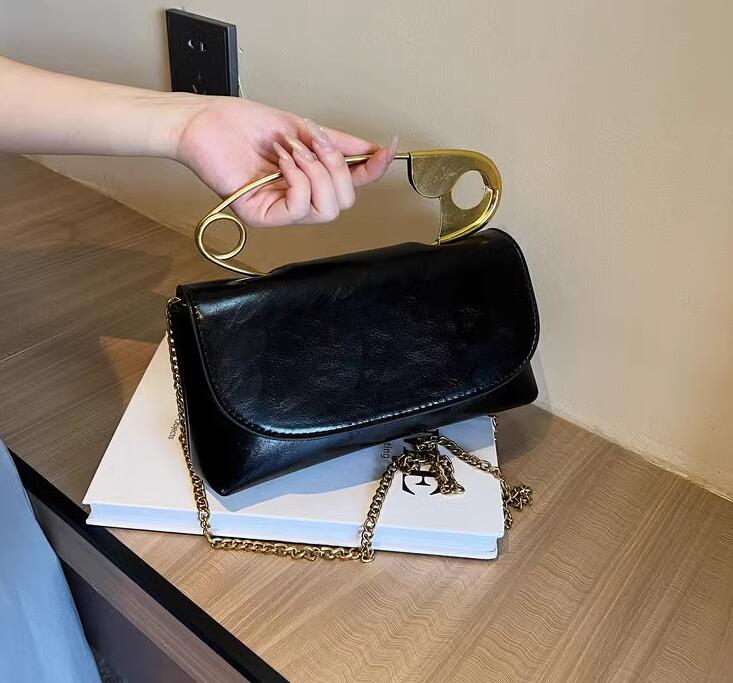 Big Pin style Handbag - Image 21