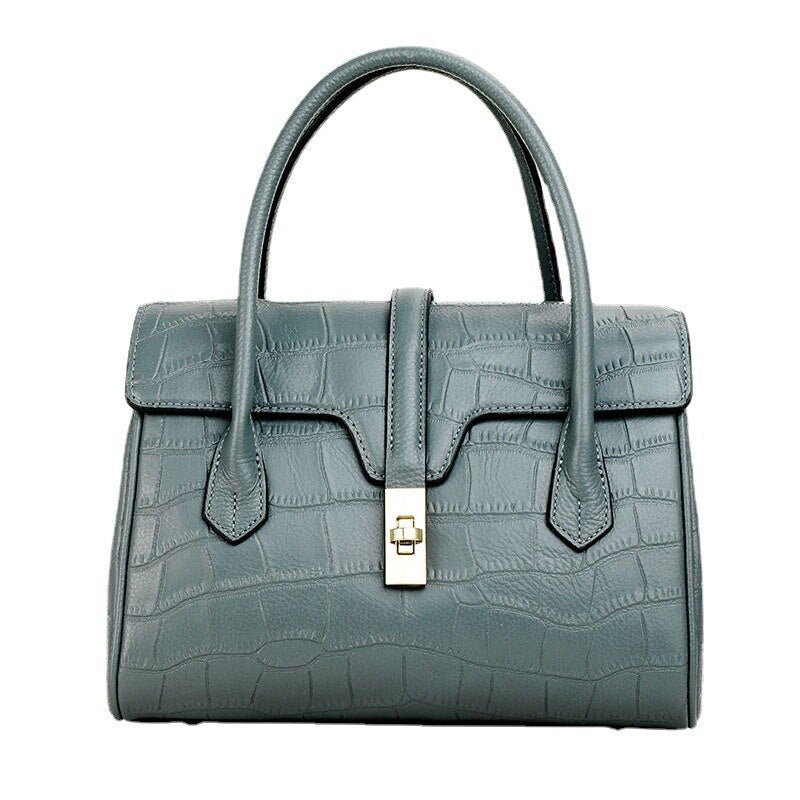 The Chic & Sleek - Image 7