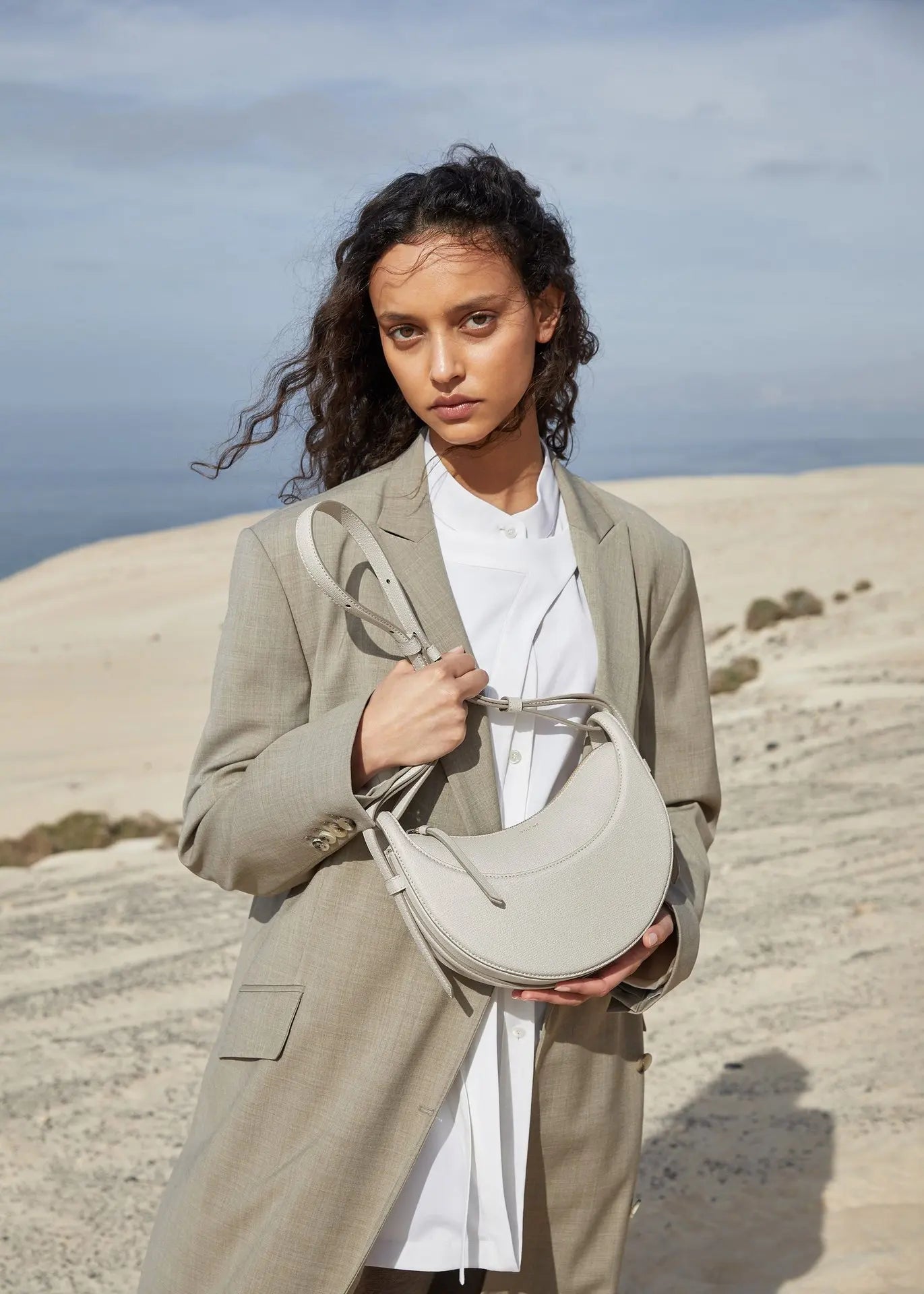 Embrace Elegance: The Luna Leather Hobo Handbag - Image 12