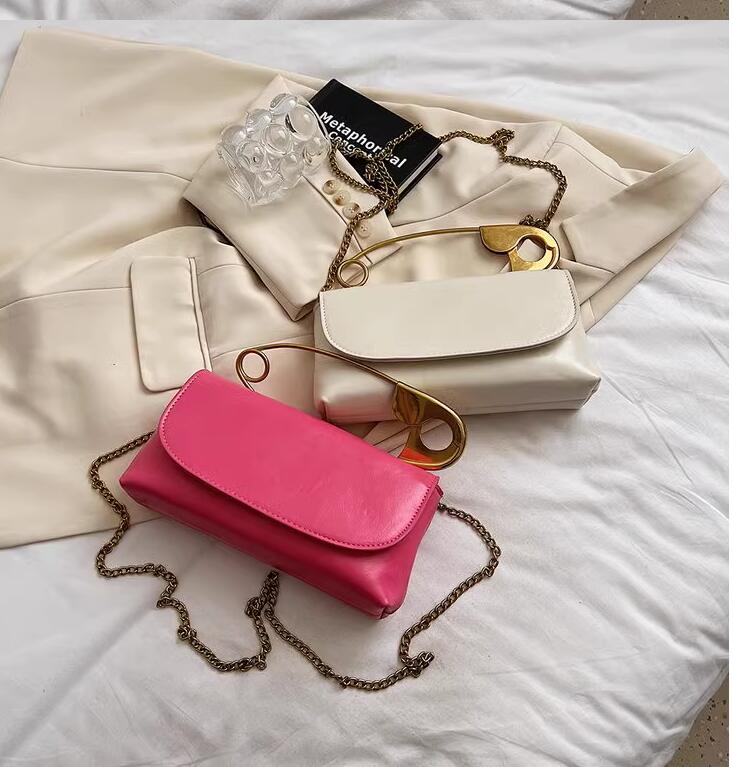 Big Pin style Handbag - Image 18