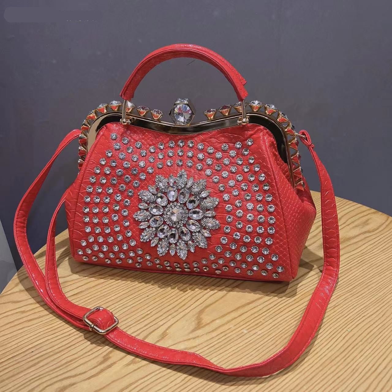 Timeless Elegance: Luxury Diamond-Embellished Women's Leather Handbag - Image 19