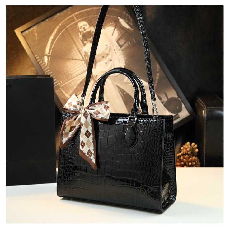 Elegant Genuine Leather Women's Handbag - Image 9