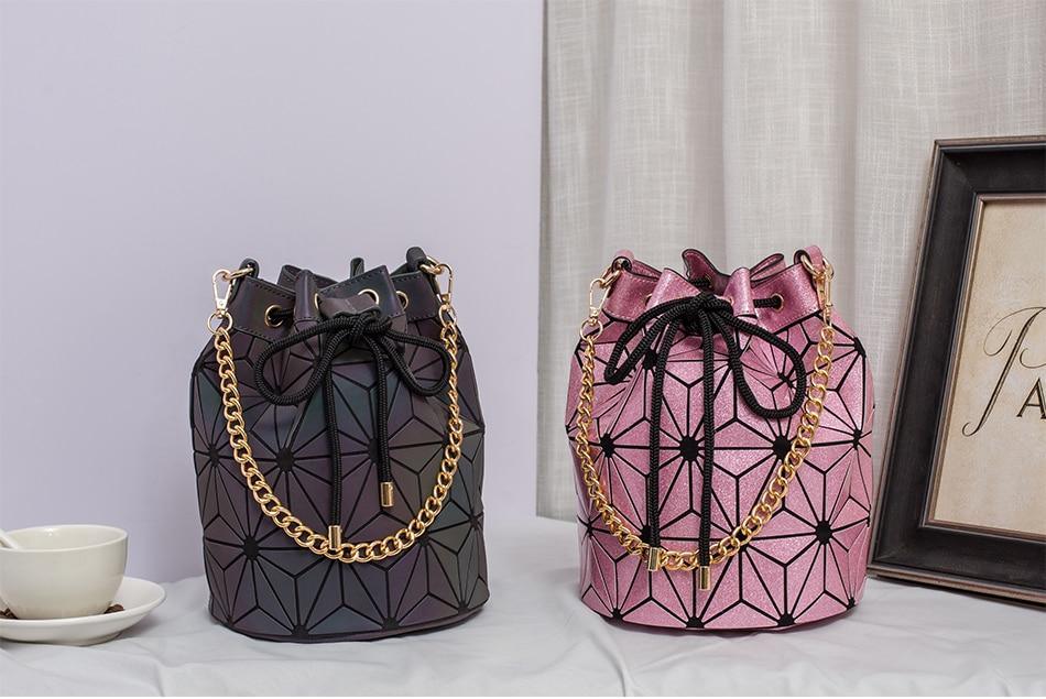 Lola bucket bag geometric - Image 7